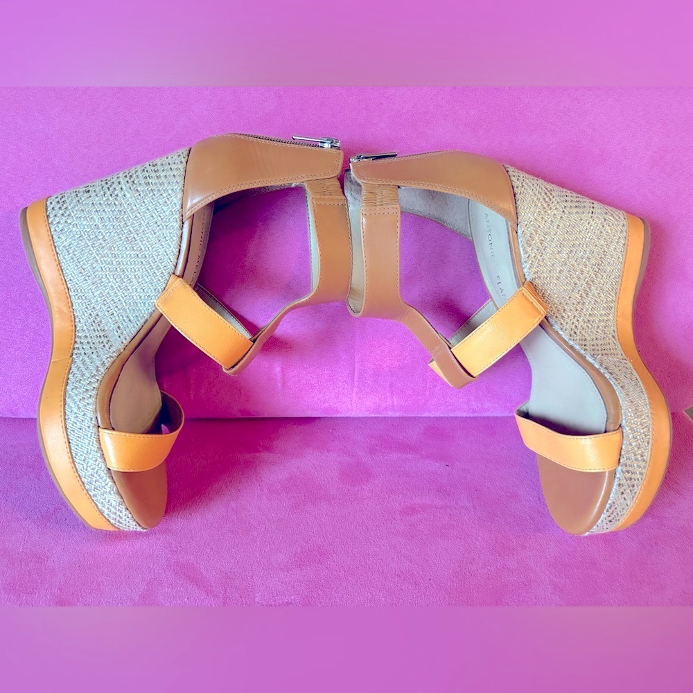 Antonio Melani Tan Leather Wedge T Strap Wedge Sandal Size 7 - Picture 10 of 14